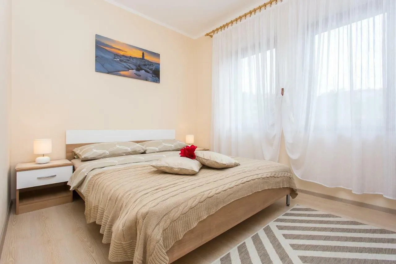 Apartment Martina Soline Soline